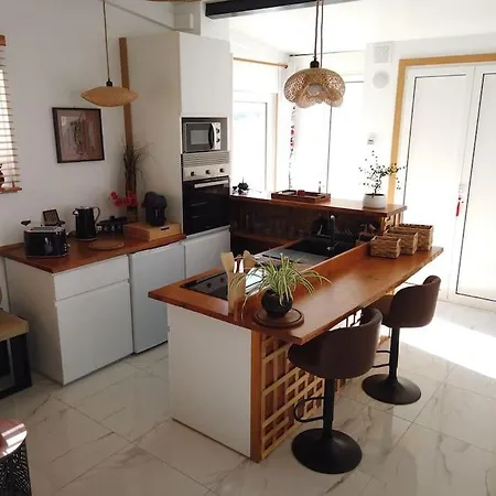 Piscine Balneotherapie Et Jacuzzi Entierement Privee