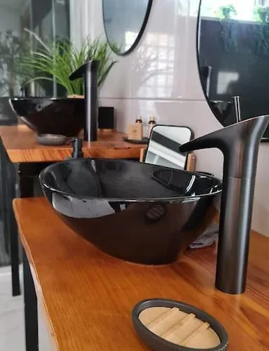 Piscine Balnéothérapie Et Jacuzzi Entièrement Privée